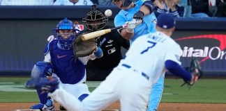 Blue Jays hit first leadoff back-to-back homers in World Series history — on 3 pitches