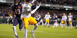 Caleb Williams rallies Bears from 18 points down for 31-27 playoff win over rival Packers