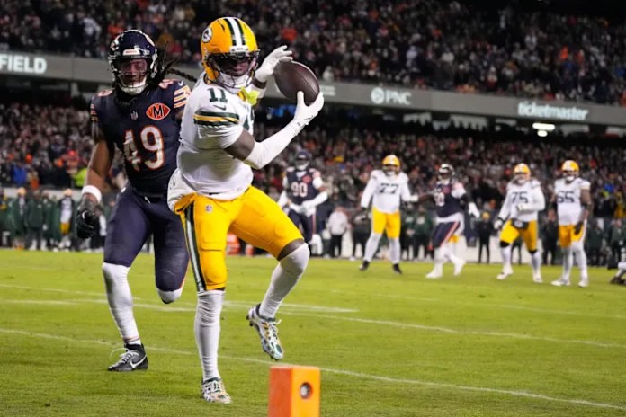 Caleb Williams rallies Bears from 18 points down for 31-27 playoff win over rival Packers Caleb Williams rallies Bears from 18 points down for 31-27 playoff win over rival Packers