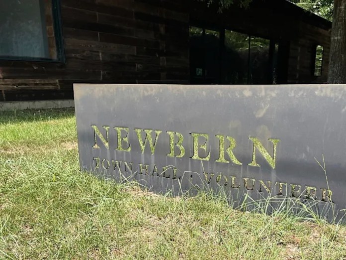 Alabama town’s first Black mayor, who had been locked out of office, wins election