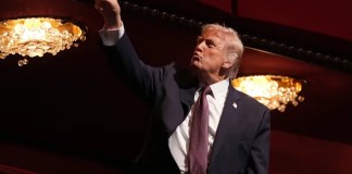 Senate leaders scramble to save bipartisan deal and avert partial government shutdown at midnight