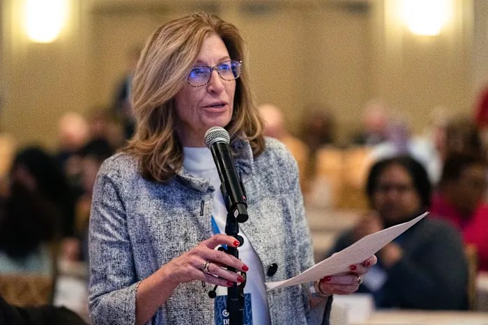 Iowa Democrats consider bringing back lead off caucuses, even if it means going ‘rogue’ in 2028 Iowa Democrats consider bringing back lead off caucuses, even if it means going ‘rogue’ in 2028