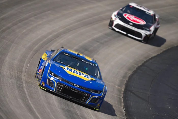 Denny Hamlin survives rain delay, overtime finish to win for 2nd straight year at Dover | FROUSA Media