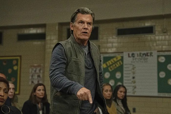 ‘Weapons’ spins small town into chaos that mirrors real life, humor and all ‘Weapons’ spins small town into chaos that mirrors real life, humor and all