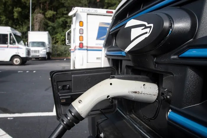 Republicans look to make a U-turn on federal commitment to electric vehicles for the Postal Service Republicans look to make a U-turn on federal commitment to electric vehicles for the Postal Service