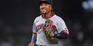 José Ramírez agrees to 7-year, $175-million extension with Guardians, AP source says