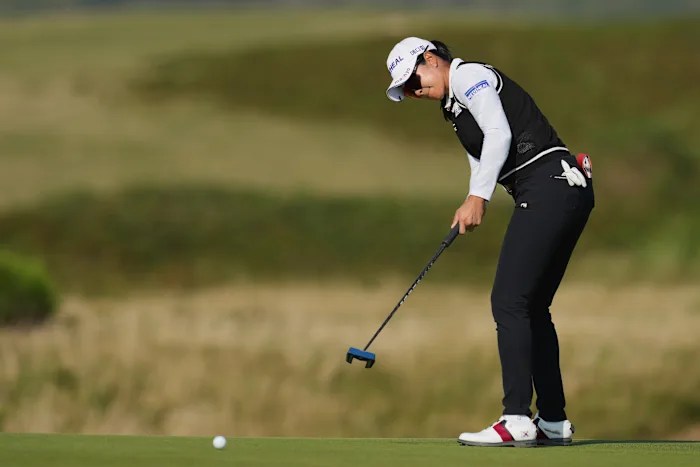 Yamashita struggles and sees her Women’s British Open lead shrink to 1 shot over Kim Yamashita struggles and sees her Women’s British Open lead shrink to 1 shot over Kim