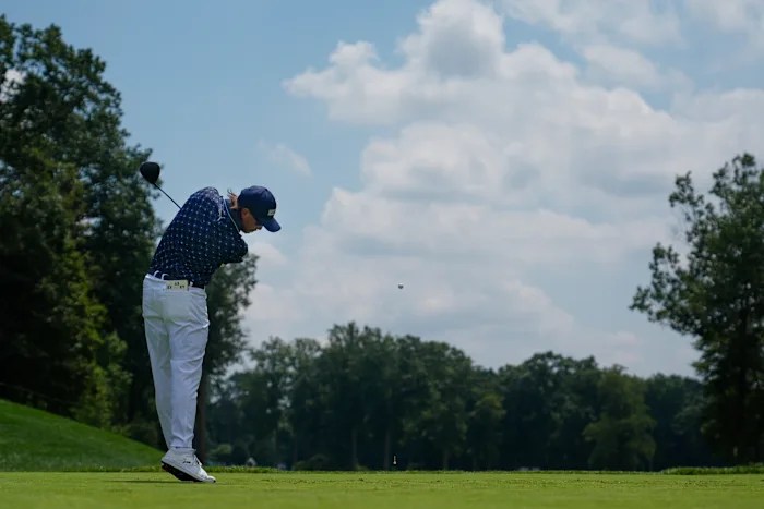 Robert MacIntyre up to the test and holds 4-shot lead over Scheffler in BMW Championship Robert MacIntyre up to the test and holds 4-shot lead over Scheffler in BMW Championship