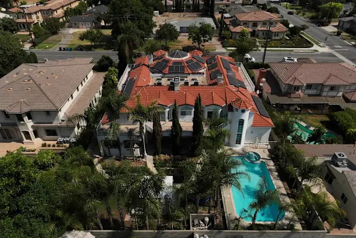 Questions about surrogacy are raised in case of California couple with house brimming with kids Questions about surrogacy are raised in case of California couple with house brimming with kids