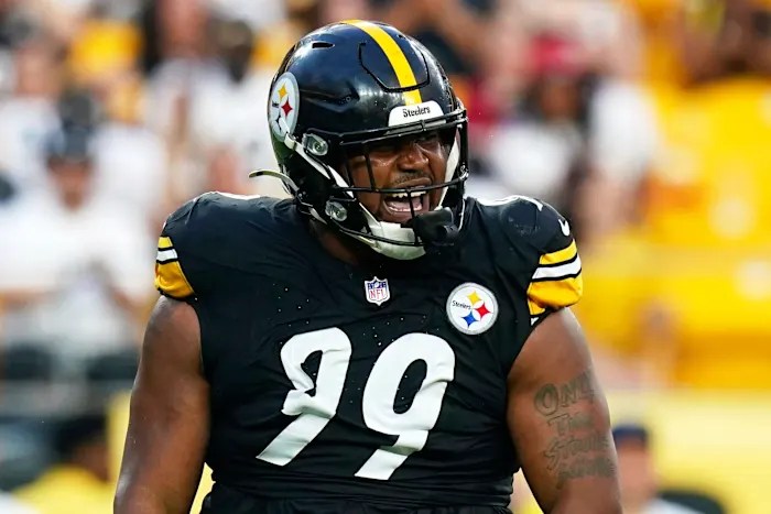 Steelers first-round pick Derrick Harmon carted off with knee injury Steelers first-round pick Derrick Harmon carted off with knee injury