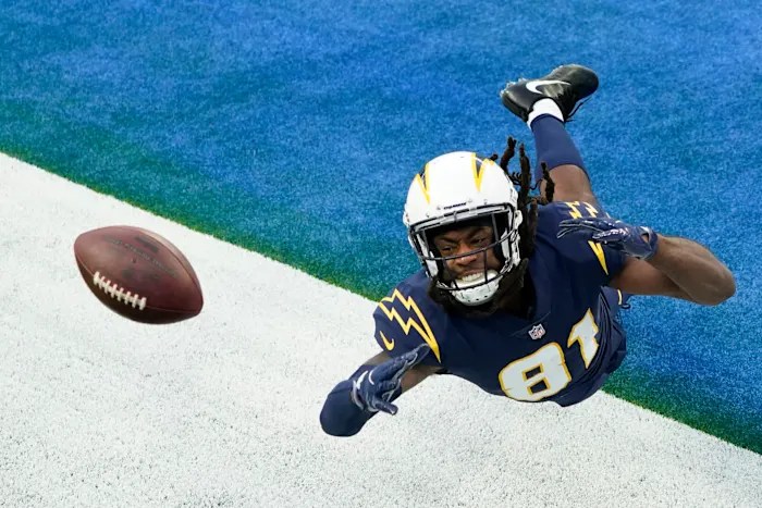 Chargers wide receiver Mike Williams decides to retire from NFL at age 30 Chargers wide receiver Mike Williams decides to retire from NFL at age 30