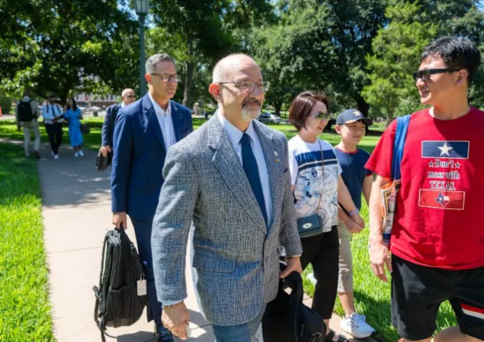 Democratic Rep. Jon Rosenthal will run for Texas Railroad Commission