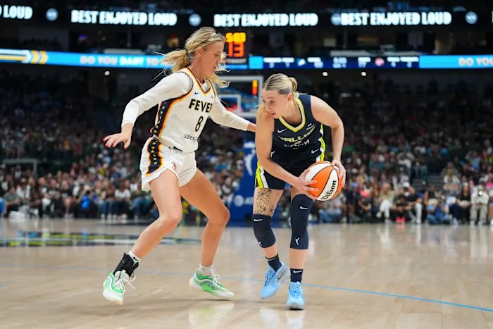 Sex toy thrown near Indiana’s Sophie Cunningham during game in Los Angeles Sex toy thrown near Indiana’s Sophie Cunningham during game in Los Angeles