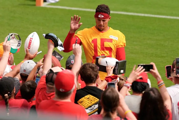 Chiefs open training camp focused on Super Bowl redemption following humbling loss to Philadelphia – FROUSA Media Chiefs open training camp focused on Super Bowl redemption following humbling loss to Philadelphia – FROUSA Media
