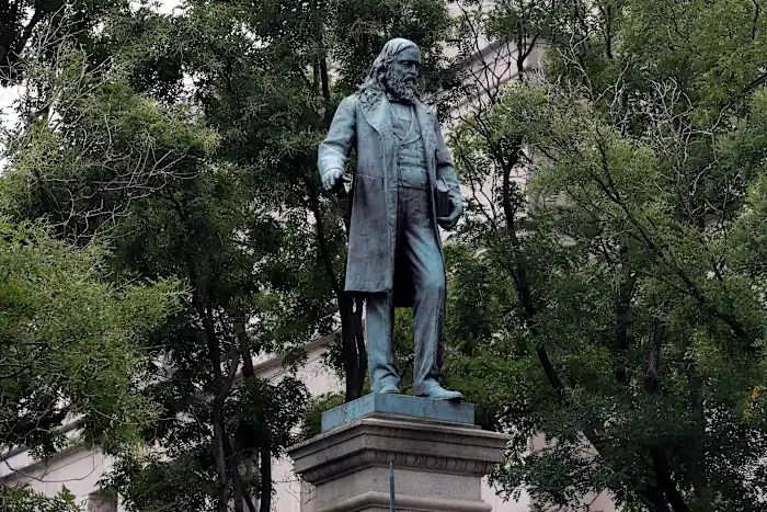 Toppled Confederate statue in DC to be replaced in line with Trump’s executive order Toppled Confederate statue in DC to be replaced in line with Trump’s executive order