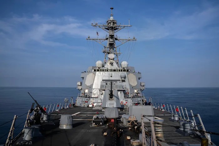 US destroyers head toward waters off Venezuela as Trump aims to pressure drug cartels US destroyers head toward waters off Venezuela as Trump aims to pressure drug cartels