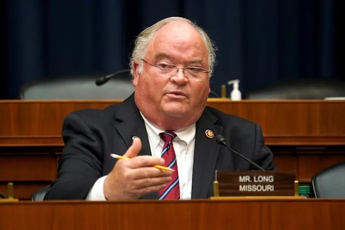 Trump removes Billy Long as IRS commisioner less than 2 months after his confirmation Trump removes Billy Long as IRS commisioner less than 2 months after his confirmation