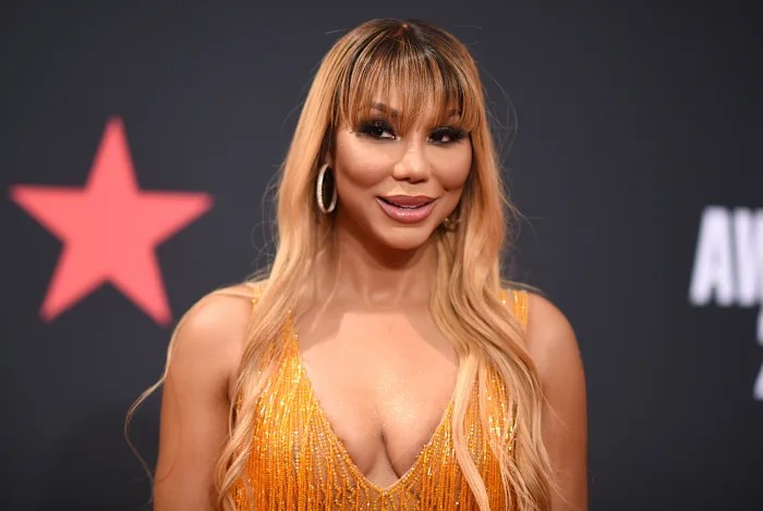 Singer Tamar Braxton says she ‘almost died’ in weekend accident Singer Tamar Braxton says she ‘almost died’ in weekend accident