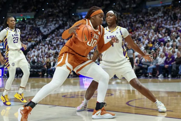 Williams scores 20 as No. 12 LSU hands No. 2 Texas its first loss, 70-65 Williams scores 20 as No. 12 LSU hands No. 2 Texas its first loss, 70-65