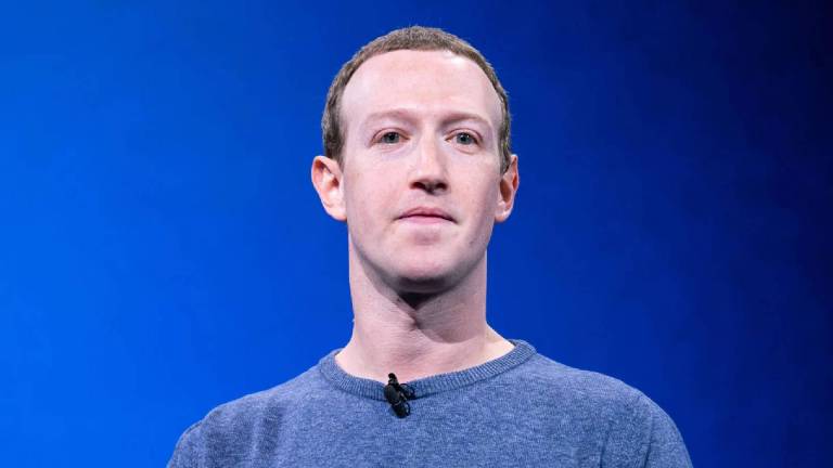 Zuckerberg Gifted Noise-Cancelling Earphones To Annoyed Neighbors Over Non-Stop Construction Of His Houses Zuckerberg Gifted Noise-Cancelling Earphones To Annoyed Neighbors Over Non-Stop Construction Of His Houses