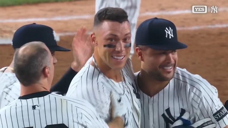 Yankees' Aaron Judge hits walk-off sac fly, Volpe avoids tag at home plate to defeat Mariners Yankees' Aaron Judge hits walk-off sac fly, Volpe avoids tag at home plate to defeat Mariners