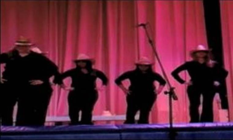 How to Direct Beauty Pageants : Directing the Opening of a Beauty Pageant How to Direct Beauty Pageants : Directing the Opening of a Beauty Pageant