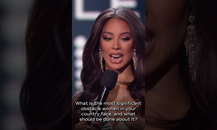 TOP 5 Q&A! Miss Universe Dominican Republic answers her TOP 5 question. #missuniverse TOP 5 Q&A! Miss Universe Dominican Republic answers her TOP 5 question. #missuniverse