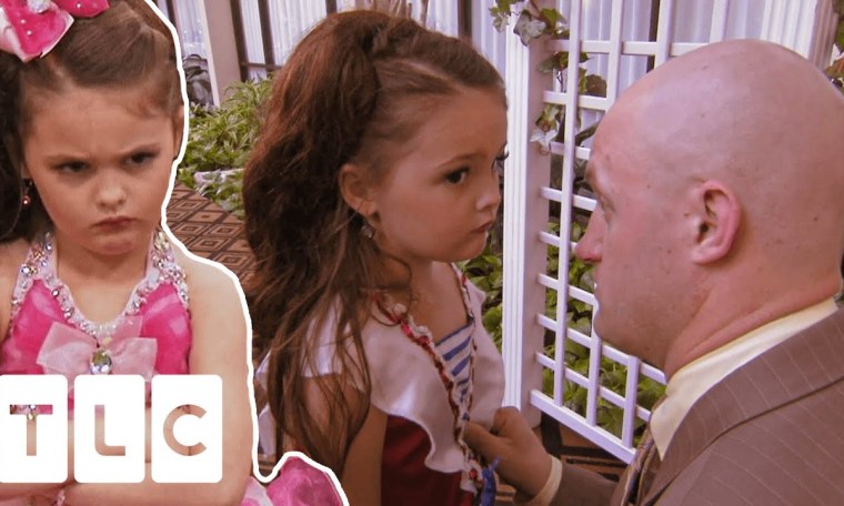 6-Year-Old Twins Prepare For Pageant As One Throws A Tantrum I Toddlers & Tiaras 6-Year-Old Twins Prepare For Pageant As One Throws A Tantrum I Toddlers & Tiaras