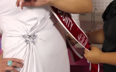 How to Attach a Beauty Pageant Sash : Pageant Dresses & Sewing How to Attach a Beauty Pageant Sash : Pageant Dresses & Sewing