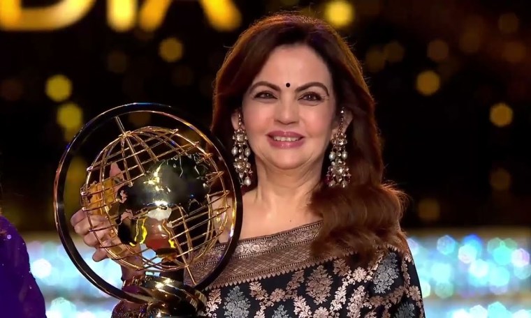 Mrs. Nita Ambani Received 'Beauty With a Purpose Humanitarian Award’ At The 71st Miss World Final Mrs. Nita Ambani Received 'Beauty With a Purpose Humanitarian Award’ At The 71st Miss World Final