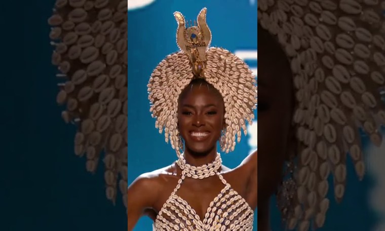 National Costume of Miss Universe Angola at the 71st Miss Universe Pageant National Costume of Miss Universe Angola at the 71st Miss Universe Pageant