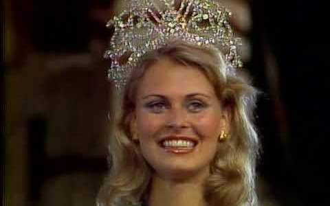 CROWNING MOMENT: Miss Universe 1975 CROWNING MOMENT: Miss Universe 1975
