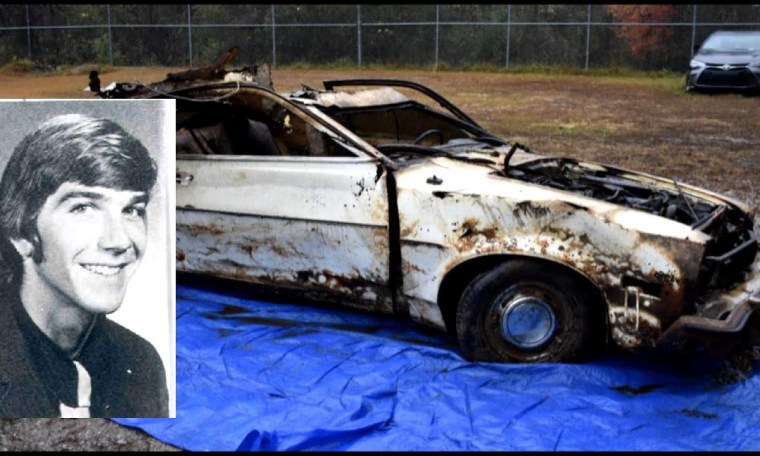 Car of Missing Man Pulled From Water 45 Years Later Car of Missing Man Pulled From Water 45 Years Later