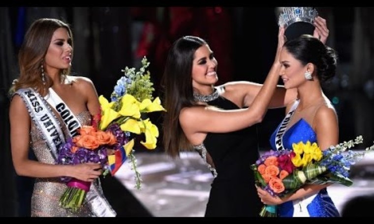 Wrong contestant mistakenly crowned at Miss Universe Wrong contestant mistakenly crowned at Miss Universe