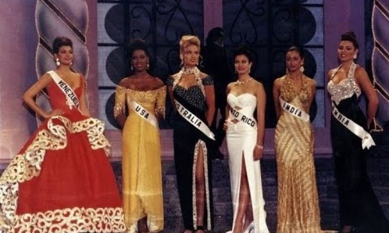 Miss Universe 1993 – Crowning Moment – India Makes It To The Top 6 – Full Show Miss Universe 1993 – Crowning Moment – India Makes It To The Top 6 – Full Show