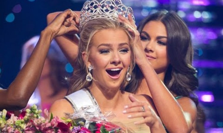 Karlie Hay, from Texas is crowned Miss Teen USA 2016 Karlie Hay, from Texas is crowned Miss Teen USA 2016