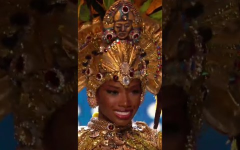 National Costume of Miss Universe Ecuador at the 71st Miss Universe Pageant National Costume of Miss Universe Ecuador at the 71st Miss Universe Pageant