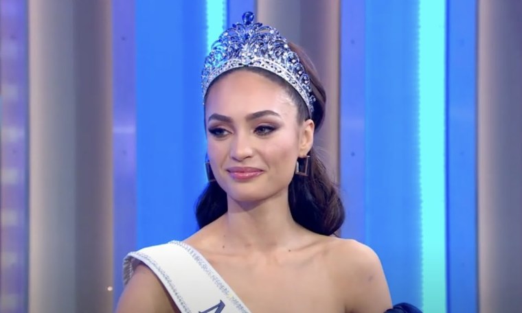 Filipina American R'bonney Gabriel Interview after winning Miss Universe 2022 /@GMA Filipina American R'bonney Gabriel Interview after winning Miss Universe 2022 /@GMA
