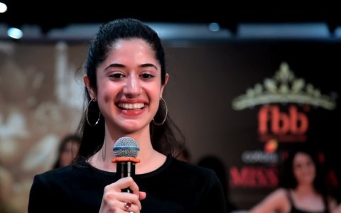 Mehak Punjabi's introduction at Miss India Maharashtra 2018 Auditions Mehak Punjabi's introduction at Miss India Maharashtra 2018 Auditions