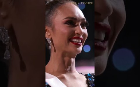 Miss Universe is USA! Miss Universe is USA!