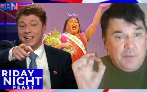 Transgender woman WINS American beauty pageant Transgender woman WINS American beauty pageant