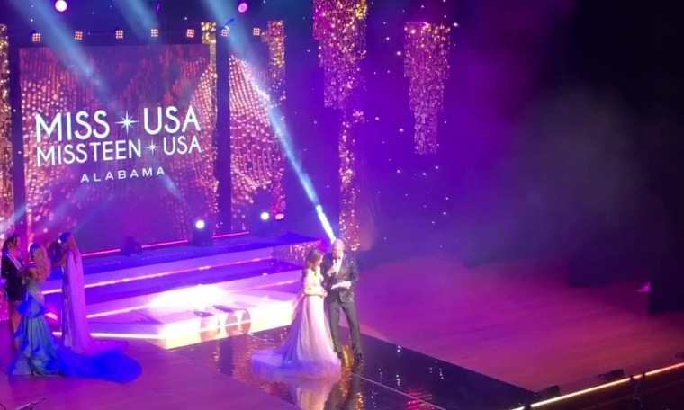 Miss Alabama and Miss Teen Alabama USA answer on-stage question Miss Alabama and Miss Teen Alabama USA answer on-stage question