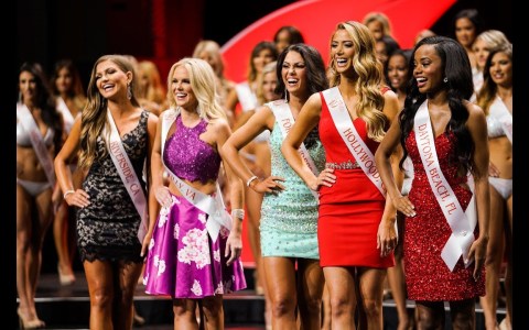 Hooters 21st International Swimsuit Pageant (2017) Hooters 21st International Swimsuit Pageant (2017)