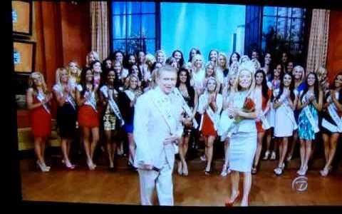 Miss USA 2011 contestants on Regis and Kelly – 5-31-2011.wmv Miss USA 2011 contestants on Regis and Kelly – 5-31-2011.wmv