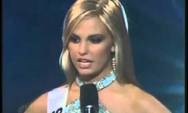Miss Teen USA 2007 South Carolina answers a question Miss Teen USA 2007 South Carolina answers a question