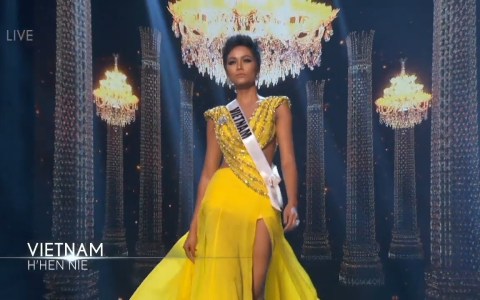 Miss Universe 2018 Preliminary Round – H'Hen Niรช (Vietnam) Miss Universe 2018 Preliminary Round – H'Hen Niรช (Vietnam)