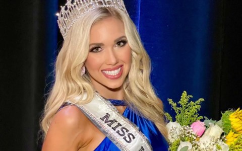 Kansas City Chiefs Owner's Daughter Gracie Hunt Wins Miss Kansas 2021 Kansas City Chiefs Owner's Daughter Gracie Hunt Wins Miss Kansas 2021