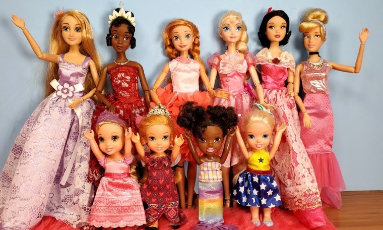 Fashion Show ! Elsa and Anna toddlers – Barbie – fashionista – dresses – shoes Fashion Show ! Elsa and Anna toddlers – Barbie – fashionista – dresses – shoes