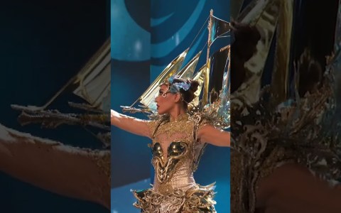 Miss Universe Indonesia National Costume (71st MISS UNIVERSE) Miss Universe Indonesia National Costume (71st MISS UNIVERSE)
