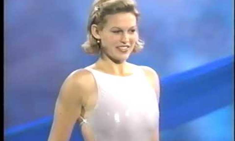 Miss America Pageant 2000 Prelim Swimsuit MU Group (Sept 1999) Miss America Pageant 2000 Prelim Swimsuit MU Group (Sept 1999)